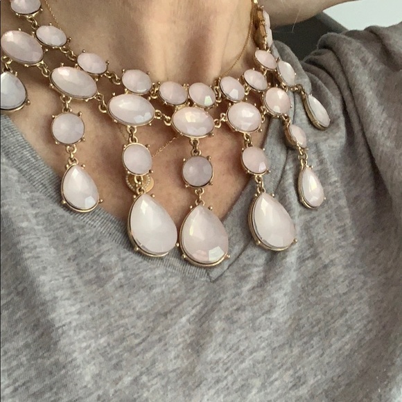 Beautiful necklace - Picture 3 of 3